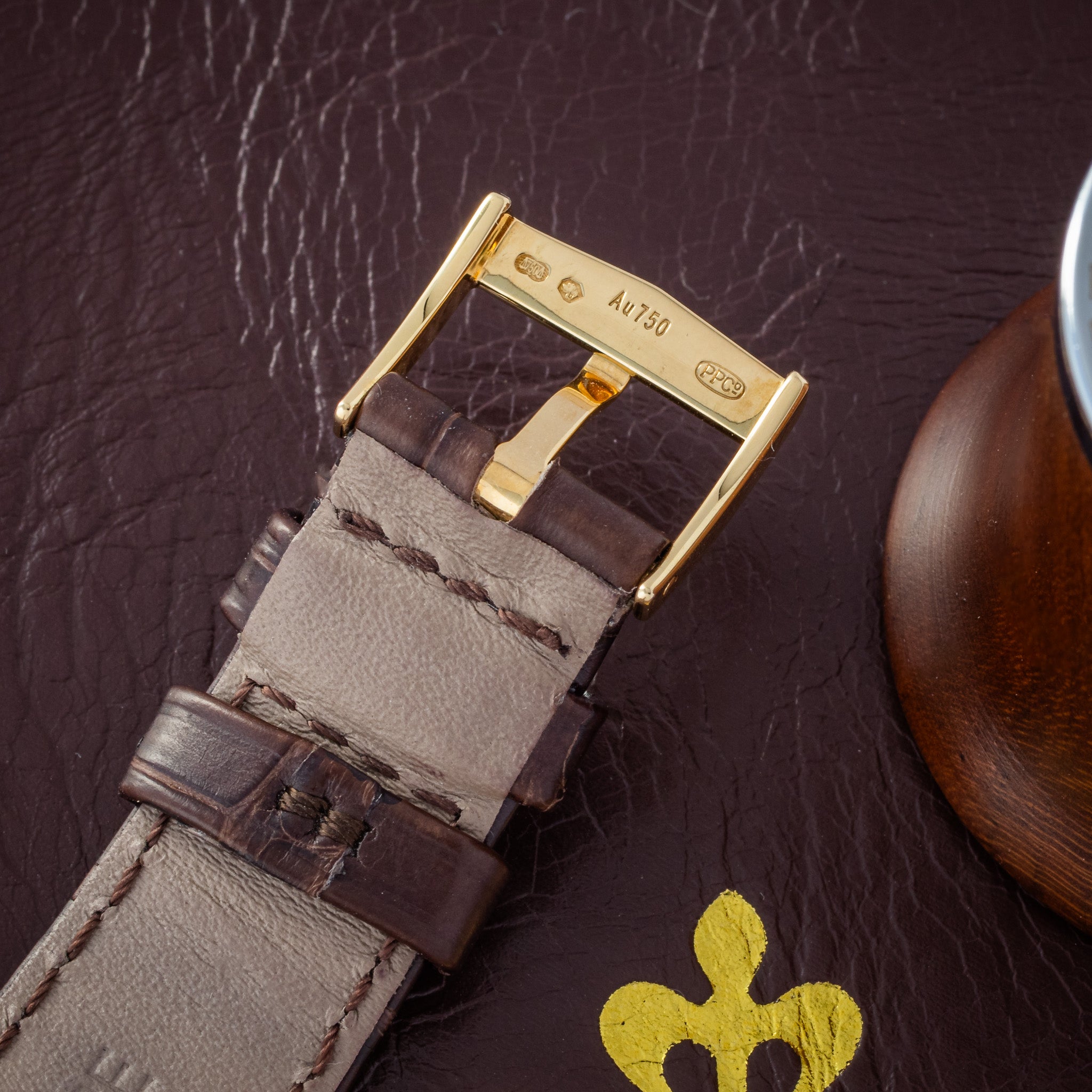 Patek - 2526J - 1954 <br>First Series - Engraved Caseback <br>Extract