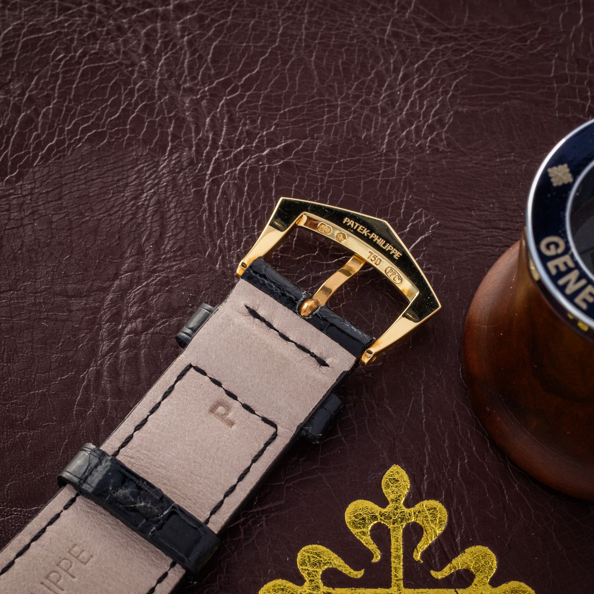 Patek - 570J - 1960-1965 <br>Dark Cream Dial <br>Extract