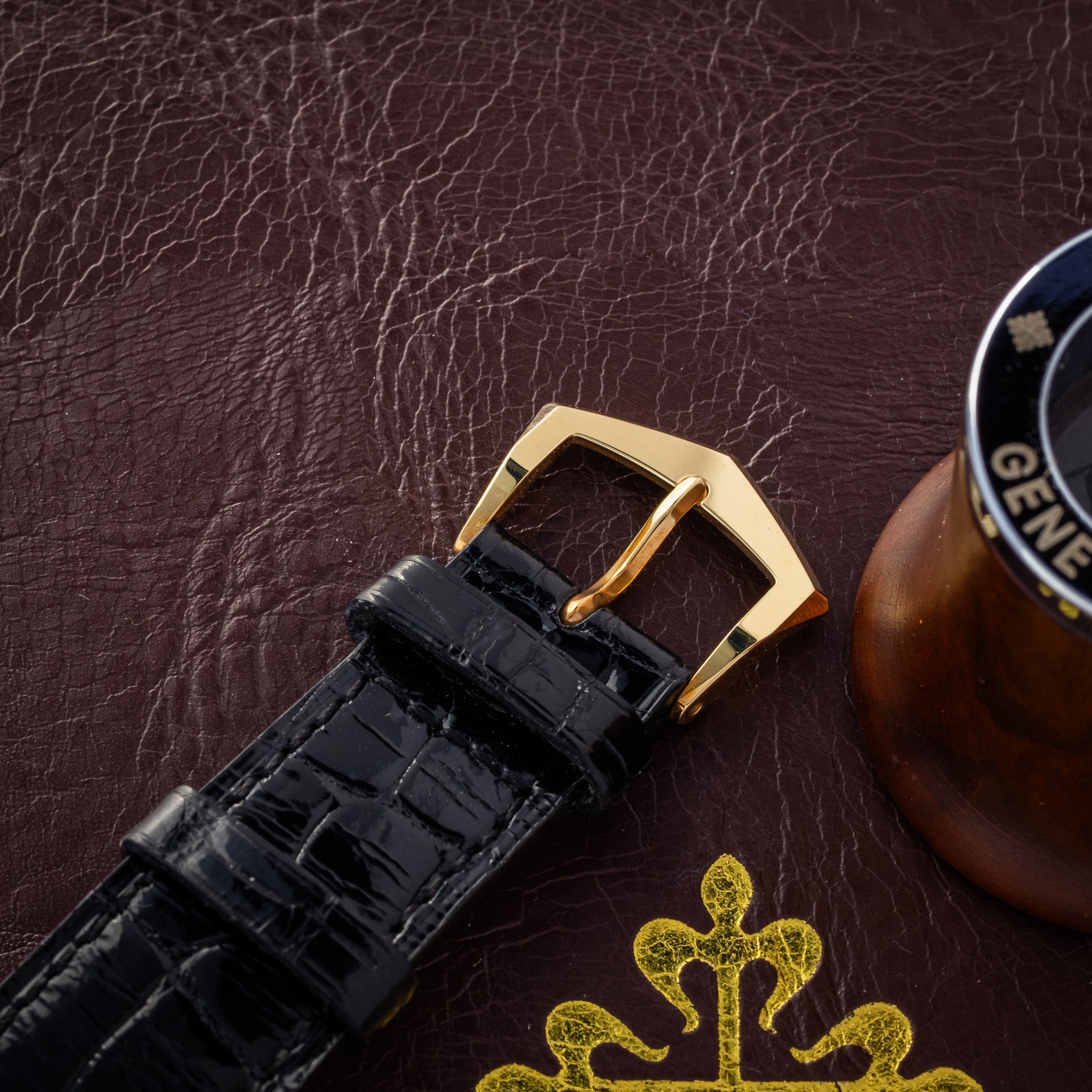 Patek - 570J - 1960-1965 <br>Dark Cream Dial <br>Extract